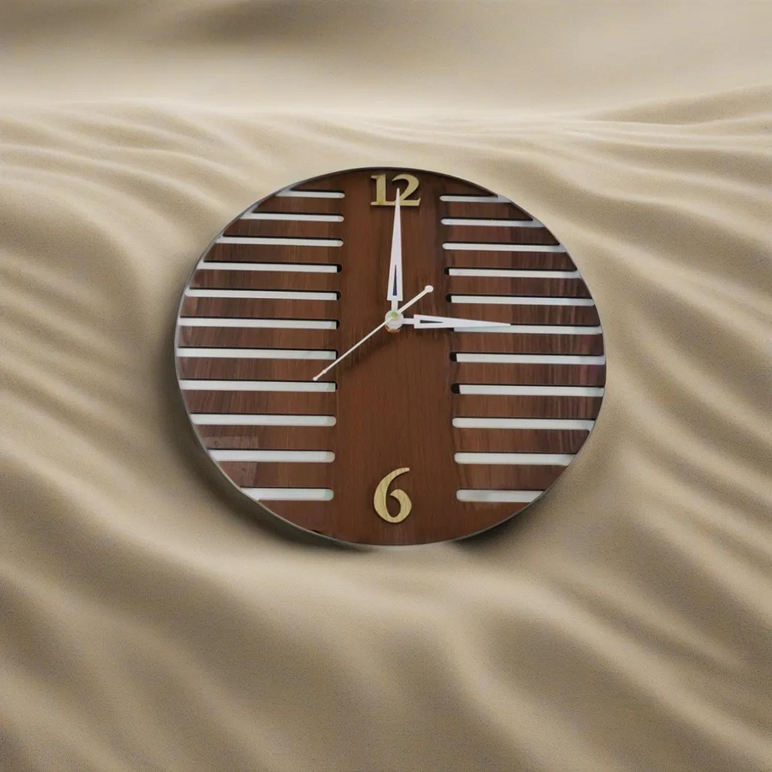 Wall Clock Wooden D48 (SIZE 12*12)