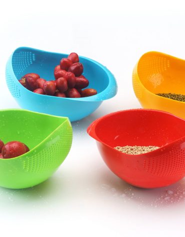 Plastic kitchen basket & colander