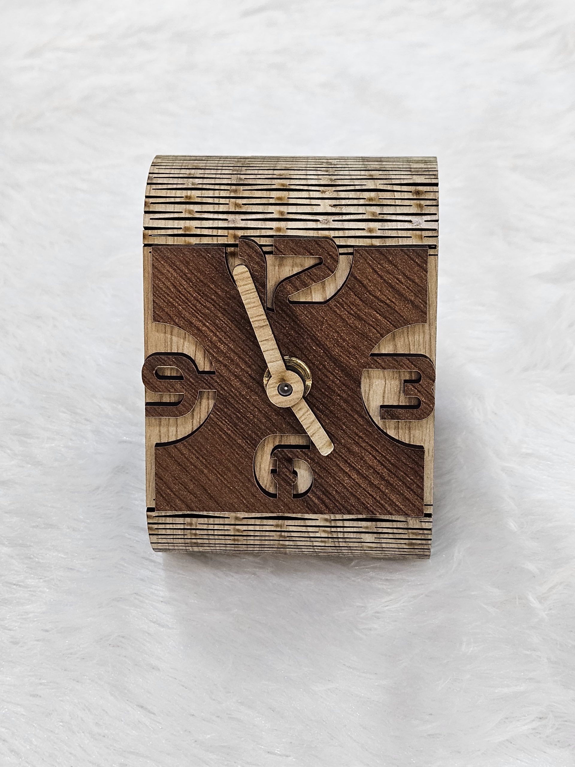 Wooden Table Clock (10*7)