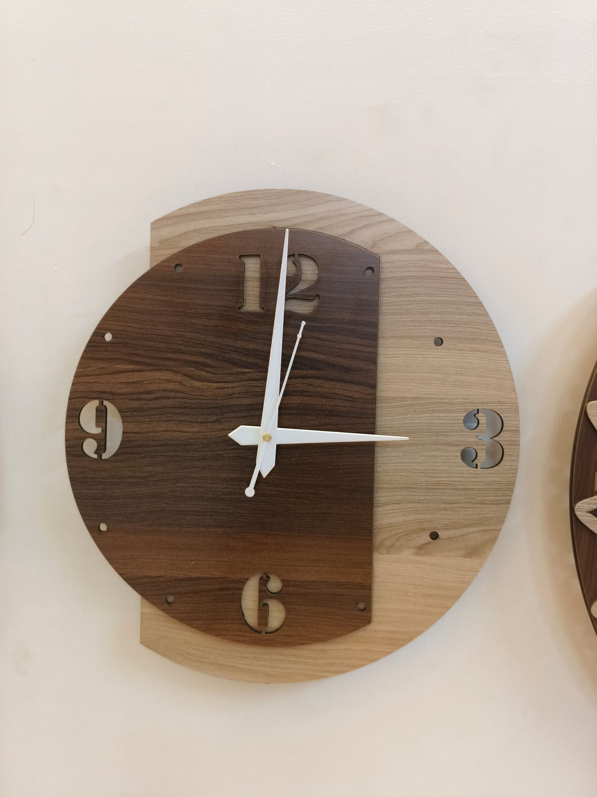 Wall Clock Wooden D102