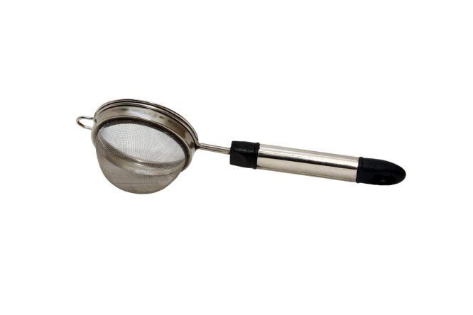 TEA STRAINER S.S. HANDLE SMALL